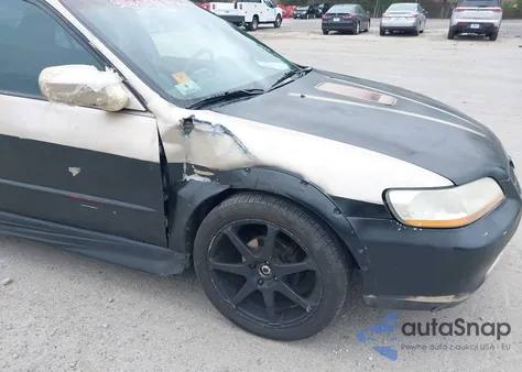 2000 Honda Accord 2.3 Lx z USA, uszkodzony, nr VIN 1HGCG6650YA134934